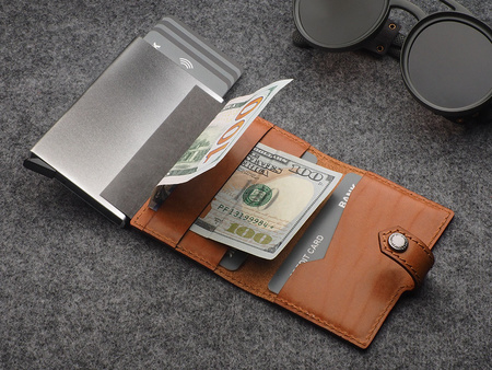 Portfel EASY WALLET wykonany z garbowanej skóry Nomad koniak