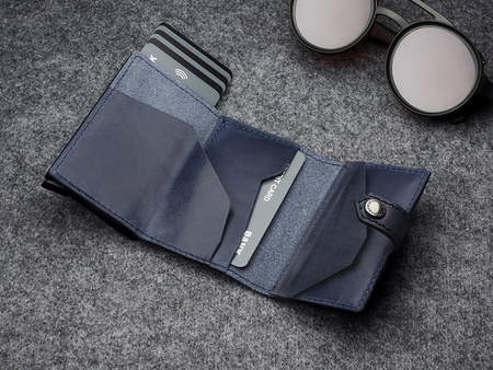 Portfel HIKER Go wykonany z roślinnie garbowanej skóry Nomad granatowy