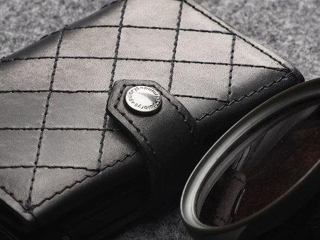 Portfel HIKER - CHIC Decor wykonany z garbowanej skóry Nomad czarny