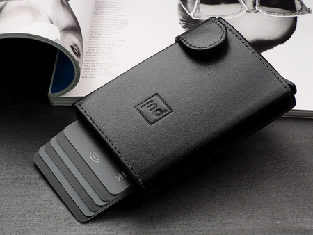 Portfel SOLO Max wykonany z miękkiej w dotyku skóry Italia czarny