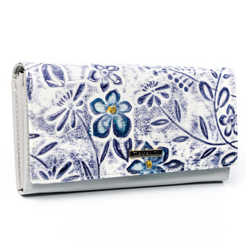 Portfel damski z kwiatowym tłoczeniem - skóra naturalna i ekologiczna