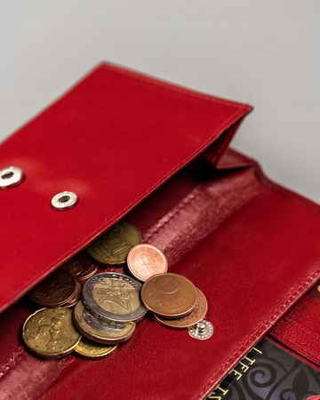 Zestaw portfel damski z brelokiem i długopisem Peterson – elegancja w puszce