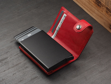 Portfel SOLO wykonany z roślinnie garbowanej skóry Nomad czerwony