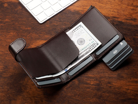 Portfel SOLO wykonany z miękkiej w dotyku skóry Italia brązowy