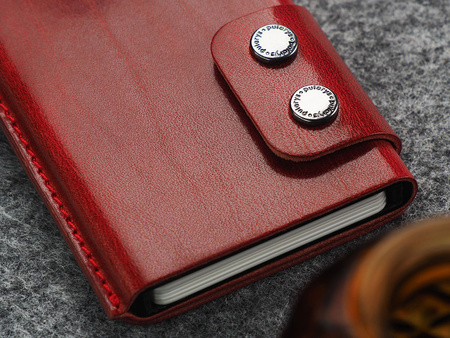 Portfel FUNKY wykonany ze skóry Nomad czerwony