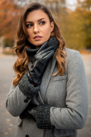 Rękawiczki damskie CHLOE iTOUCH czarny m