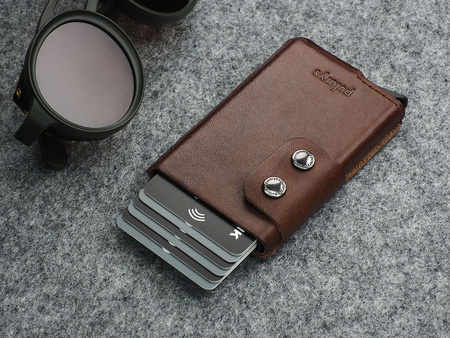 Portfel FUNKY wykonany ze skóry Nomad brązowy