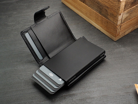 Portfel SOHO wykonany z delikatnej, ekskluzywnej skóry Italia czarny