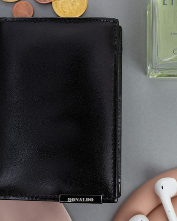 Portfel męski skórzany Ronaldo na karty - duży, czarny, pionowy