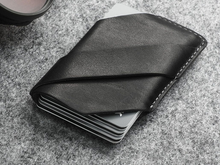 Portfel NAMIB wykonany z roślinnie garbowanej skóry Nomad czarny