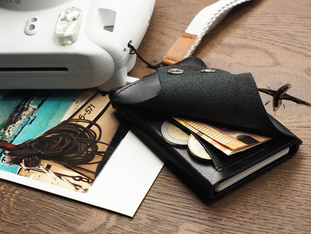 Portfel FUNKY wykonany ze skóry Italia czarny