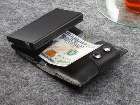 Portfel DOPPIO wykonany ze skóry Nomad czarny