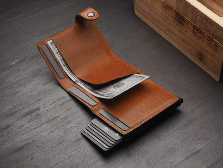 Portfel SOLO wykonany z roślinnie garbowanej skóry Nomad koniak