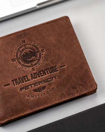 Skórzany portfel męski z ozdobnym tłoczeniem - Peterson