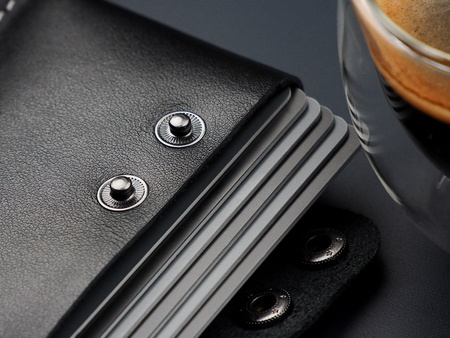 Portfel HOBBY wykonany ze skóry Italia czarny